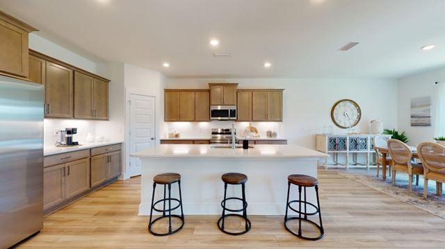 2024_01_11_02_53_00_295_gfc_6274_pic_medallion_kitchen_2of2_matterport_12_15_23.jpg