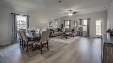 images-Valencia on the Lake