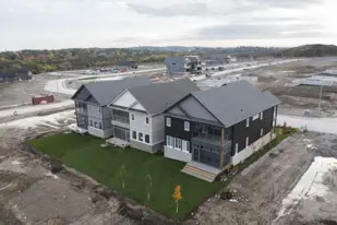 images-Trails of Lily Lake