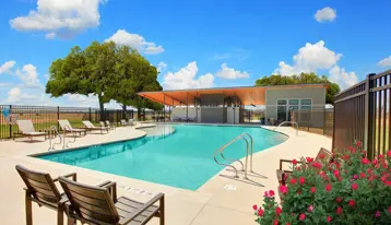 images-The Colony 80' - Riverside