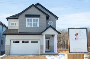 images-Old Victoria on the Thames