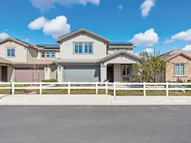 images-Springs at Brooklyn Trail