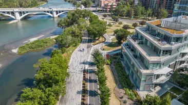 images-Landmark at Waterfront