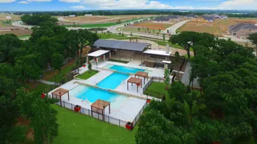 images-Prairie Oaks 50'