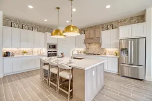 images-Kinder Ranch - 70'