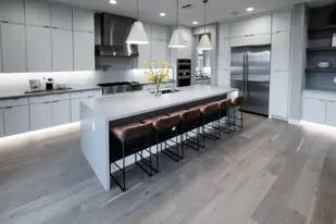 images-Emblem at Avalon Crossing