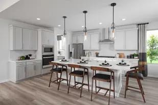 images-Valencia On The Lake